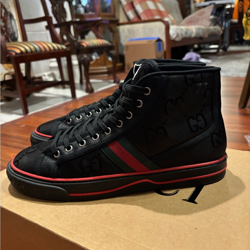 Gucci Men's Black and Red High-Top Sneakers - Picture 2 of 6